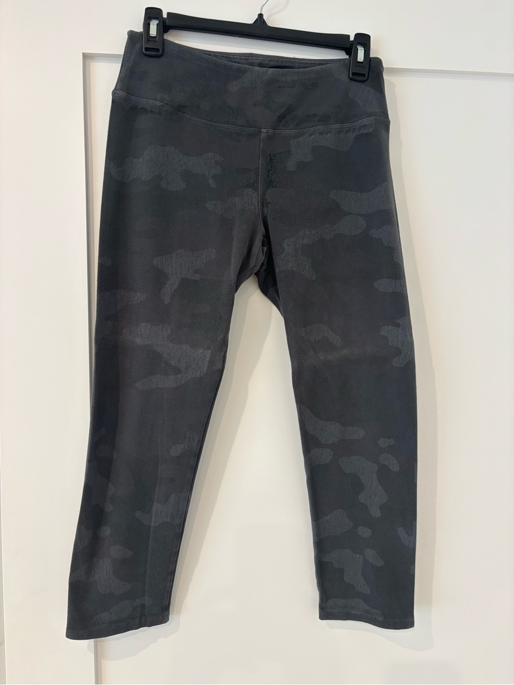 Women's High-Rise Camo Leggings - Charcoal Gray